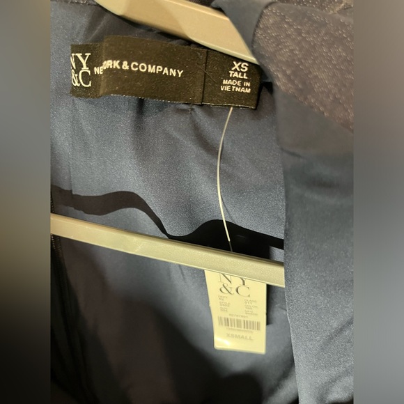 NY&Co Dresses - Picture 8 of 11